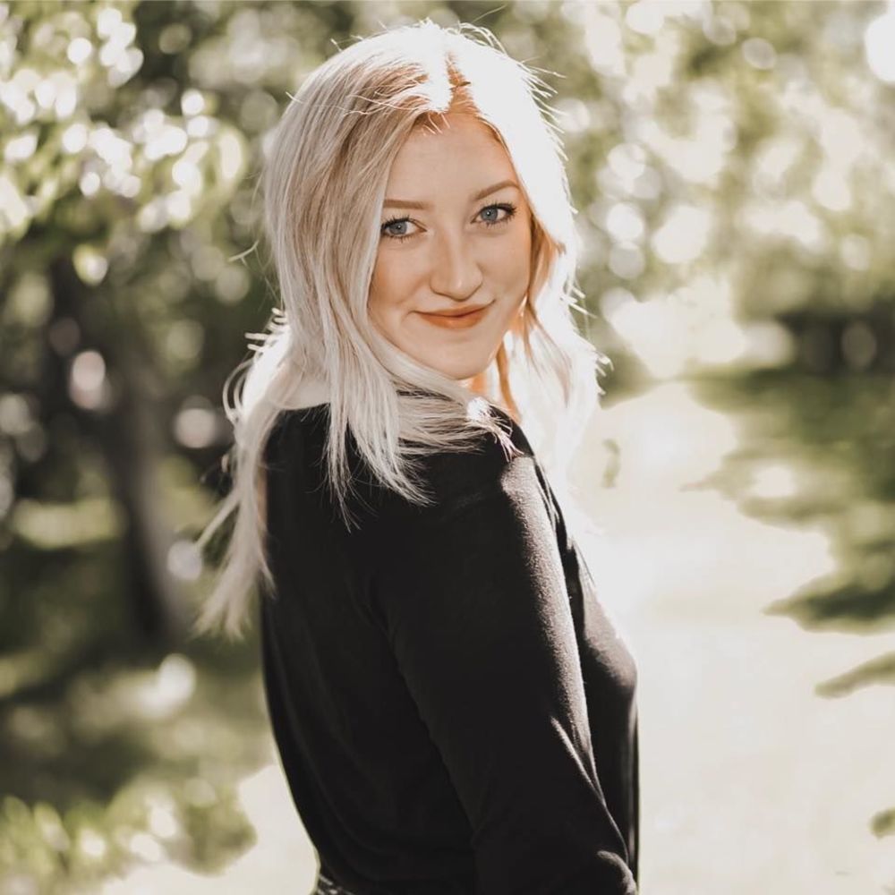 Meet your Posher, Rayna